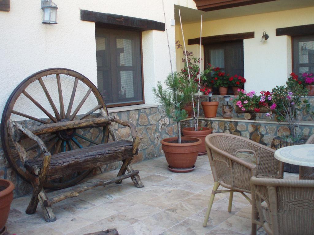 Apartamentos Rurales La Muralla II Каньете Экстерьер фото